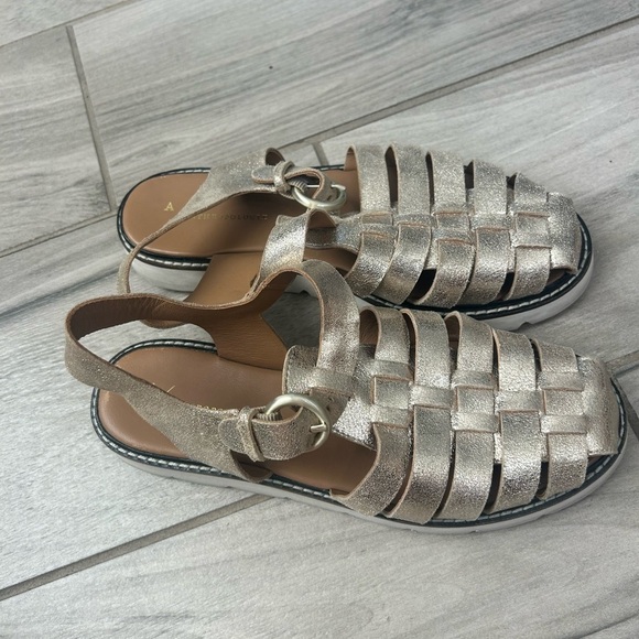 Anthropologie Metallic Gold Sandals size 8.5 MN - Picture 3 of 7